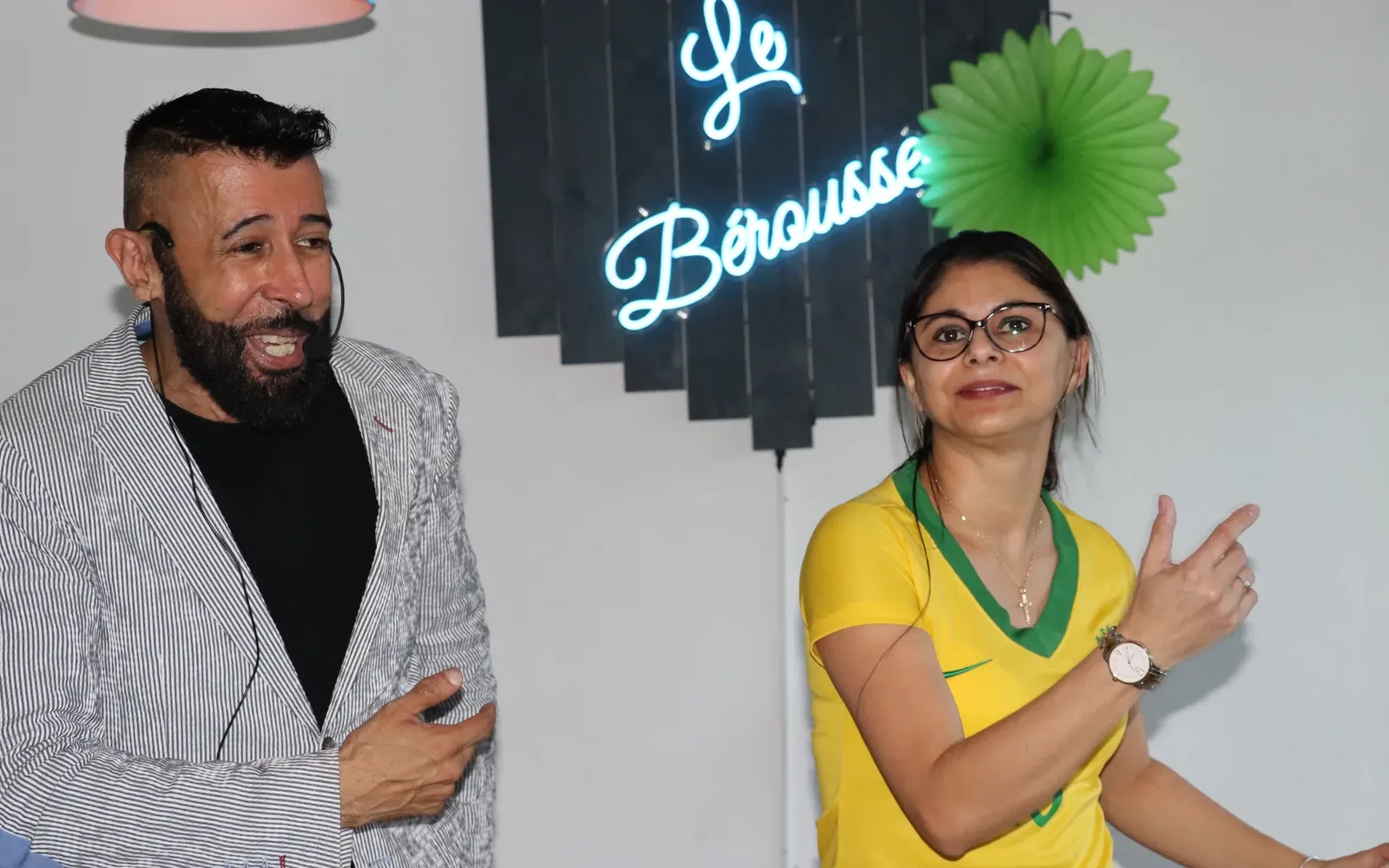 Échange pendant une soirée ABVJ au Bérouse